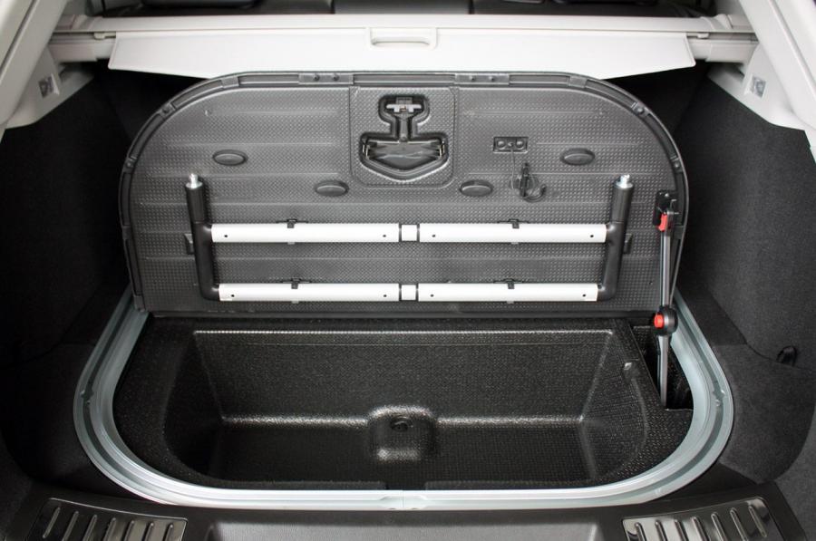  Saab 9-4X 2011 года  (фото 8 из 145)